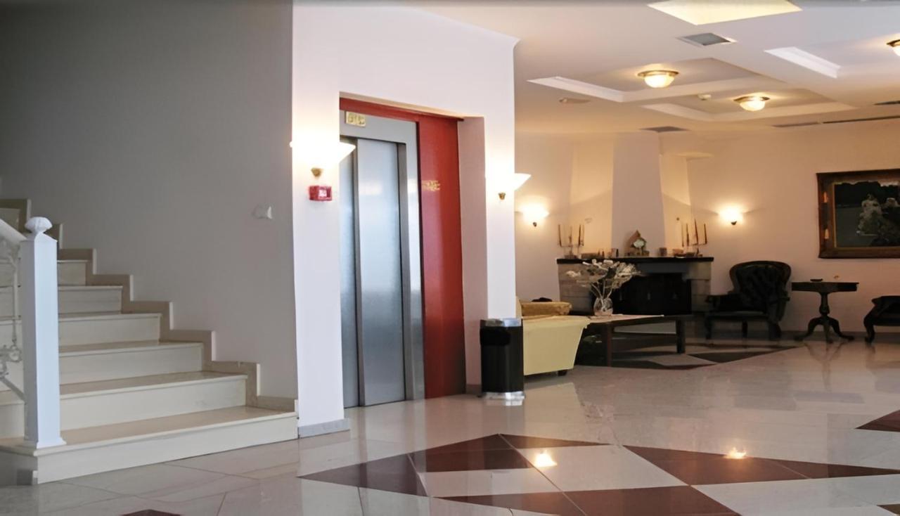 Kyridis Hotel Komotiní Extérieur photo