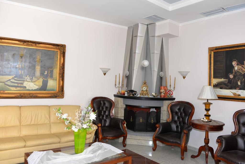 Kyridis Hotel Komotiní Extérieur photo